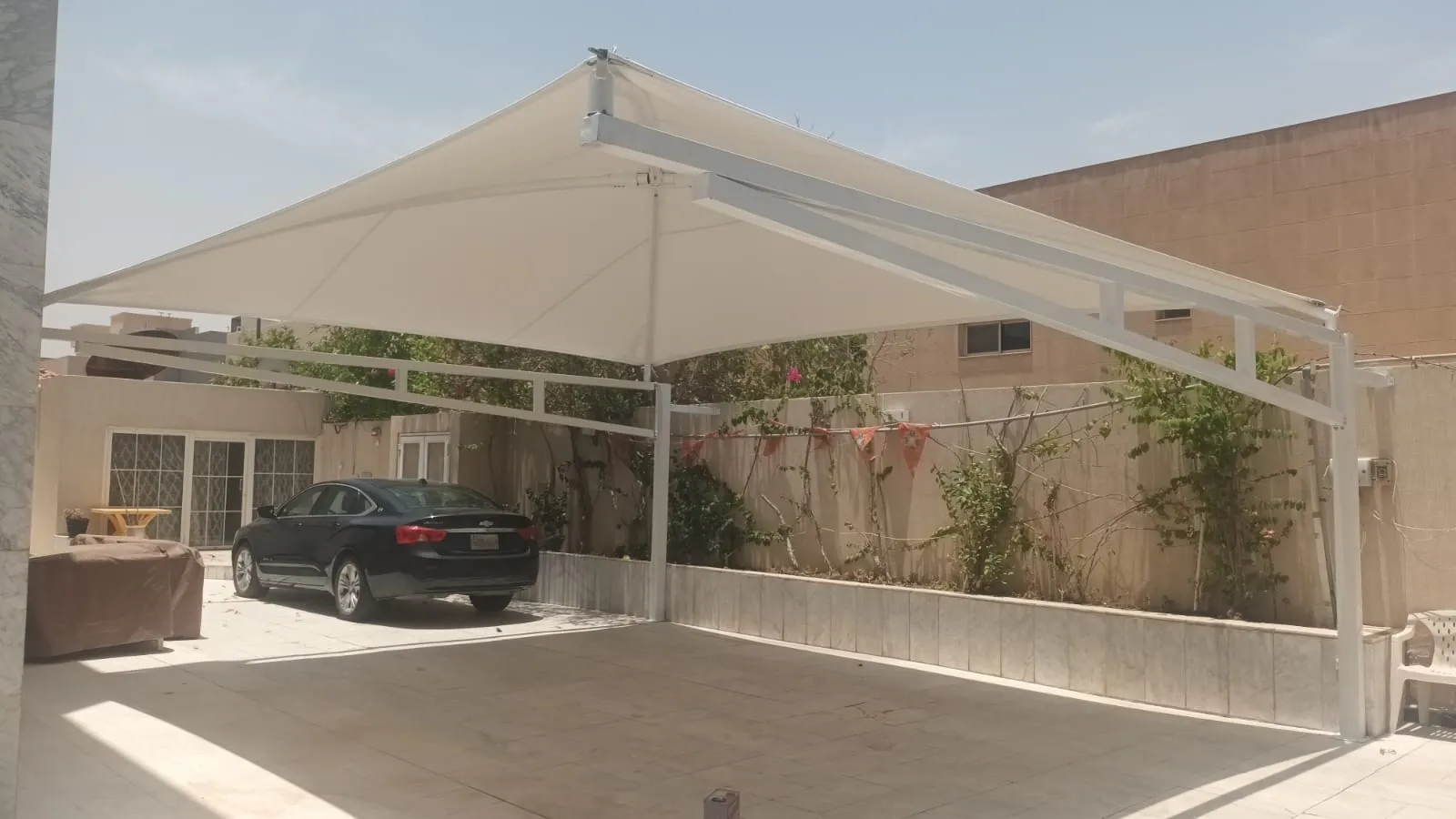 مظلات سيارات