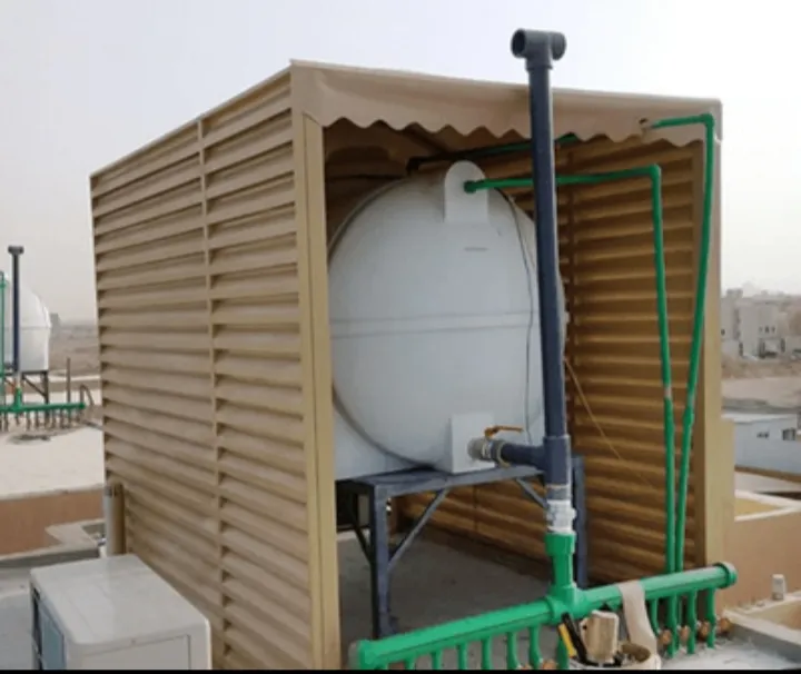 مظلات مسابح وخزانات