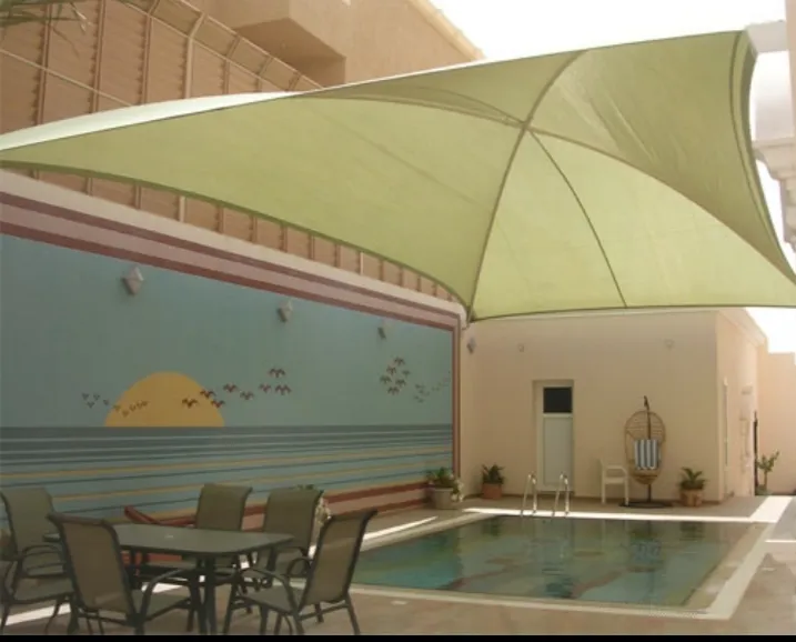 مظلات مسابح وخزانات