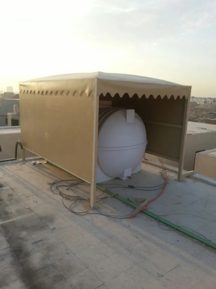 مظلات مسابح وخزانات