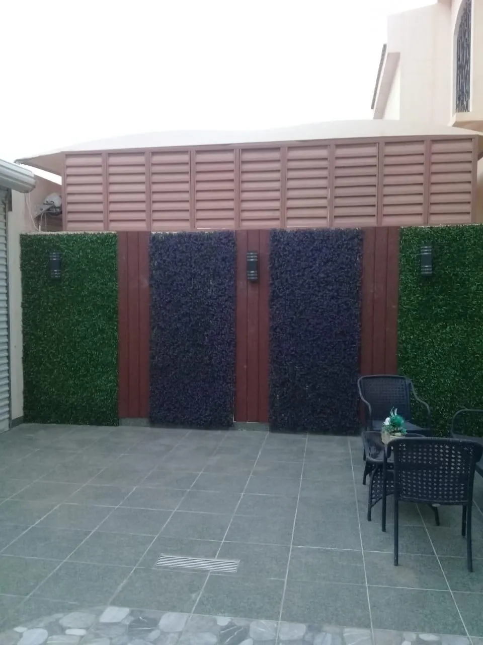 حواجز وسواتر متحركة