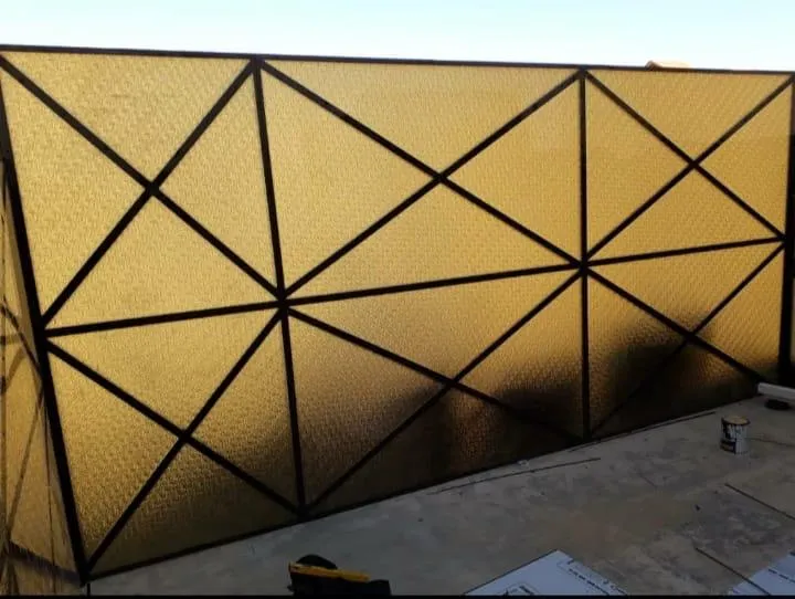 حواجز وسواتر متحركة