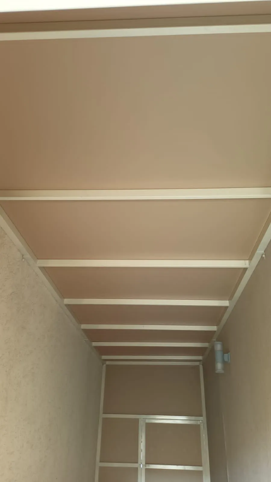 Hangars and warehouses